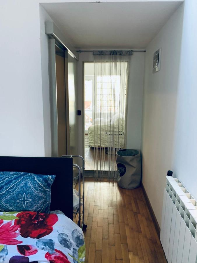 Hotel Sea Breeze Studio Pula Exterior foto